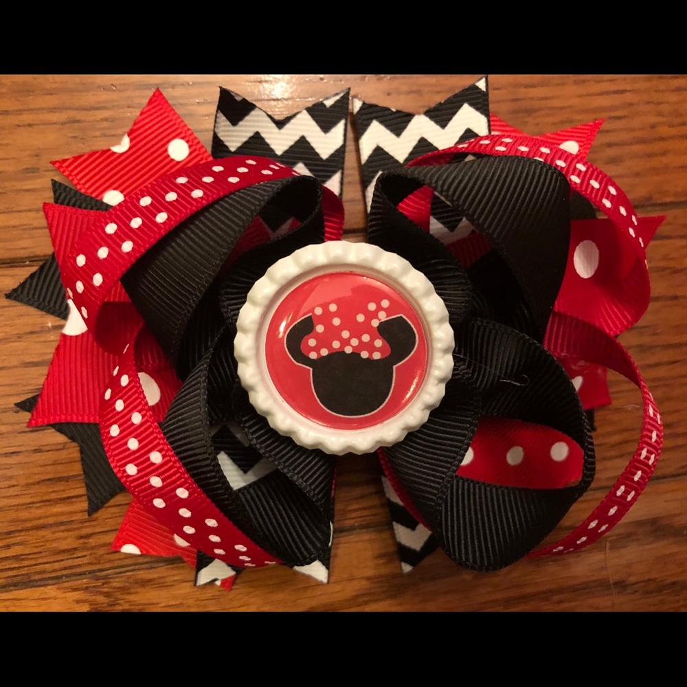 Minnie Mouse Hair Bow red black